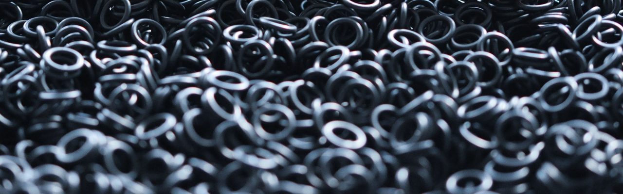 viele kleine schwarze Dichtungen